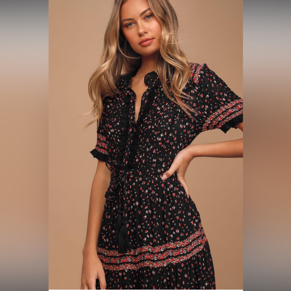 NWT Rare Feelings Black Floral Print Tiered Pleated Maxi Dress